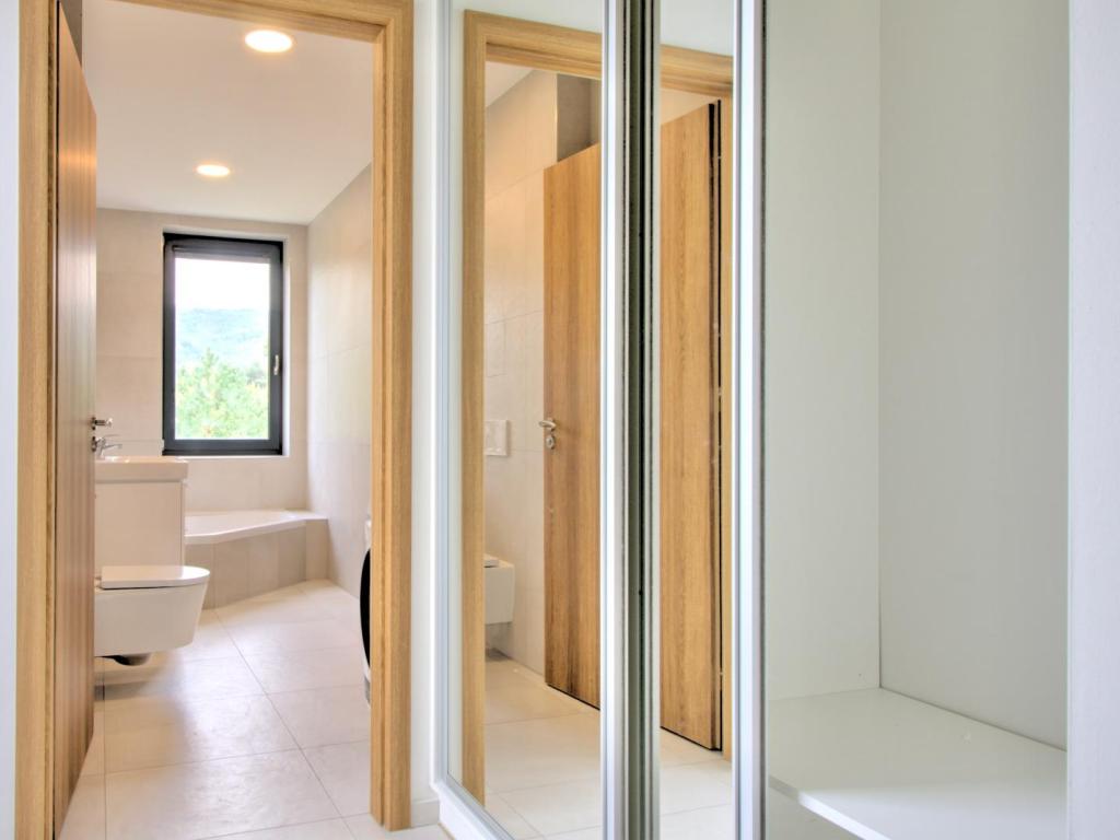 Pronájem bytu 2+kk 70 m2, Dobřichovice – náhled fotky 9