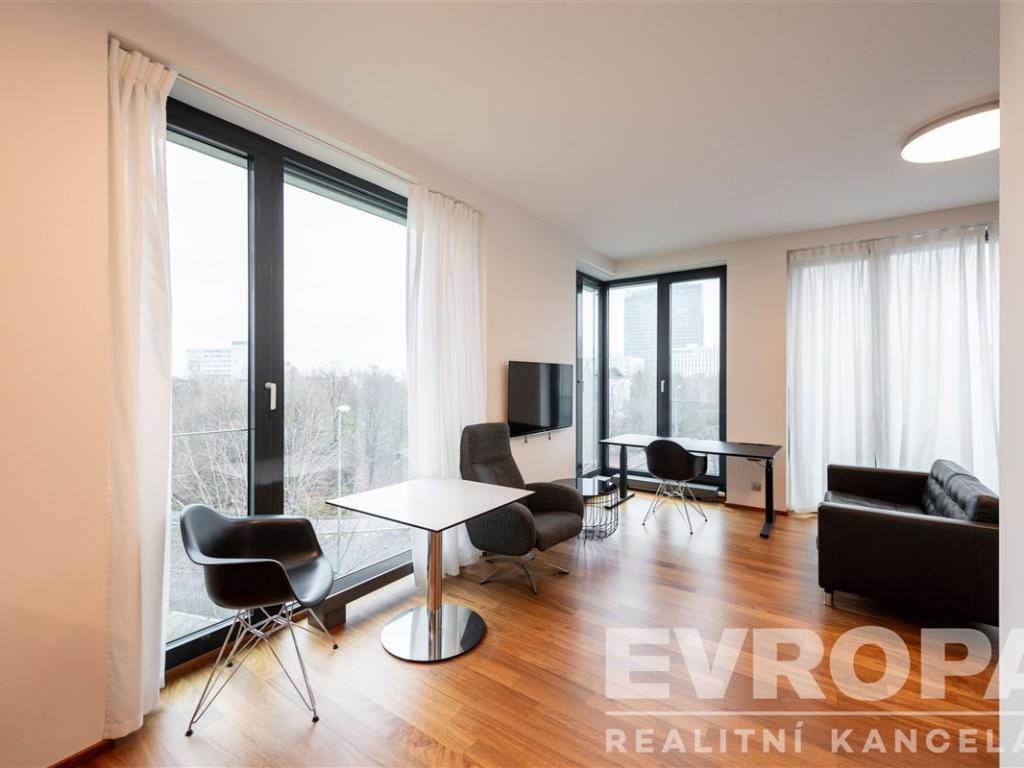 Pronájem bytu 1+kk 40 m2