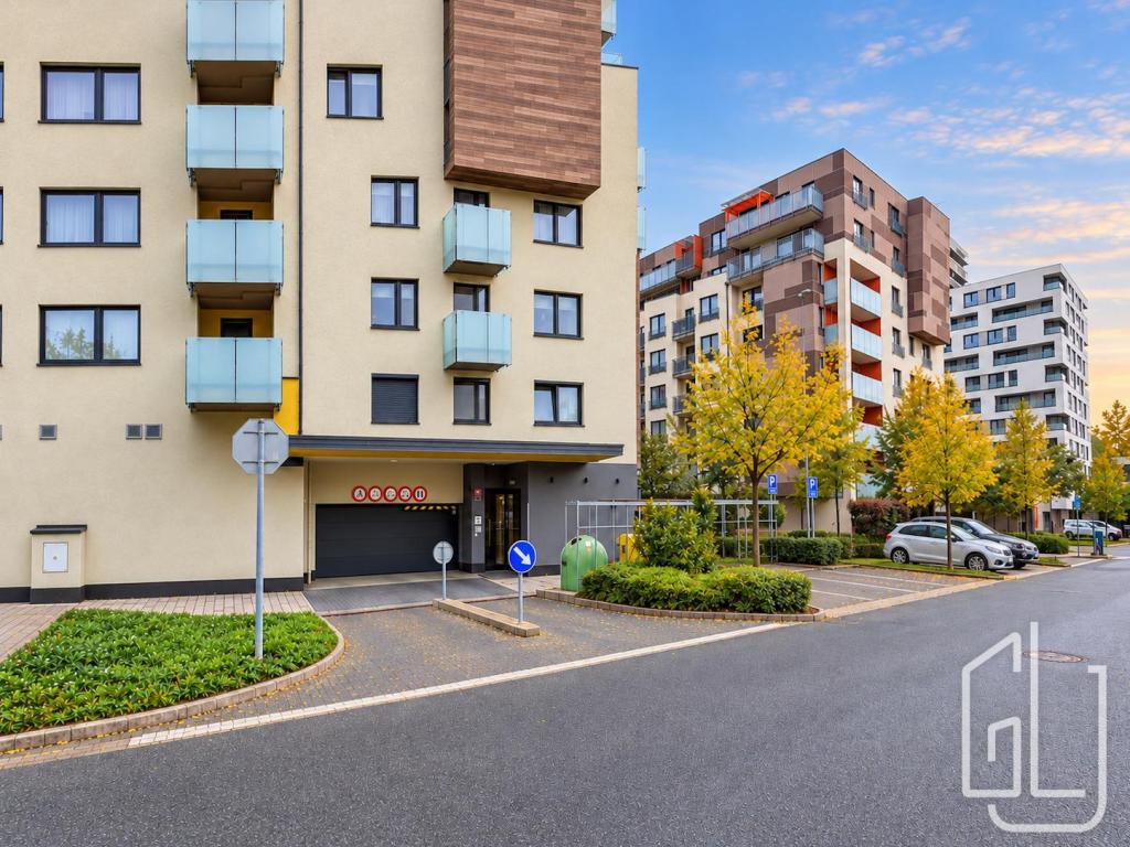 Prodej bytu 2+kk 74 m2, Praha – náhled fotky 17