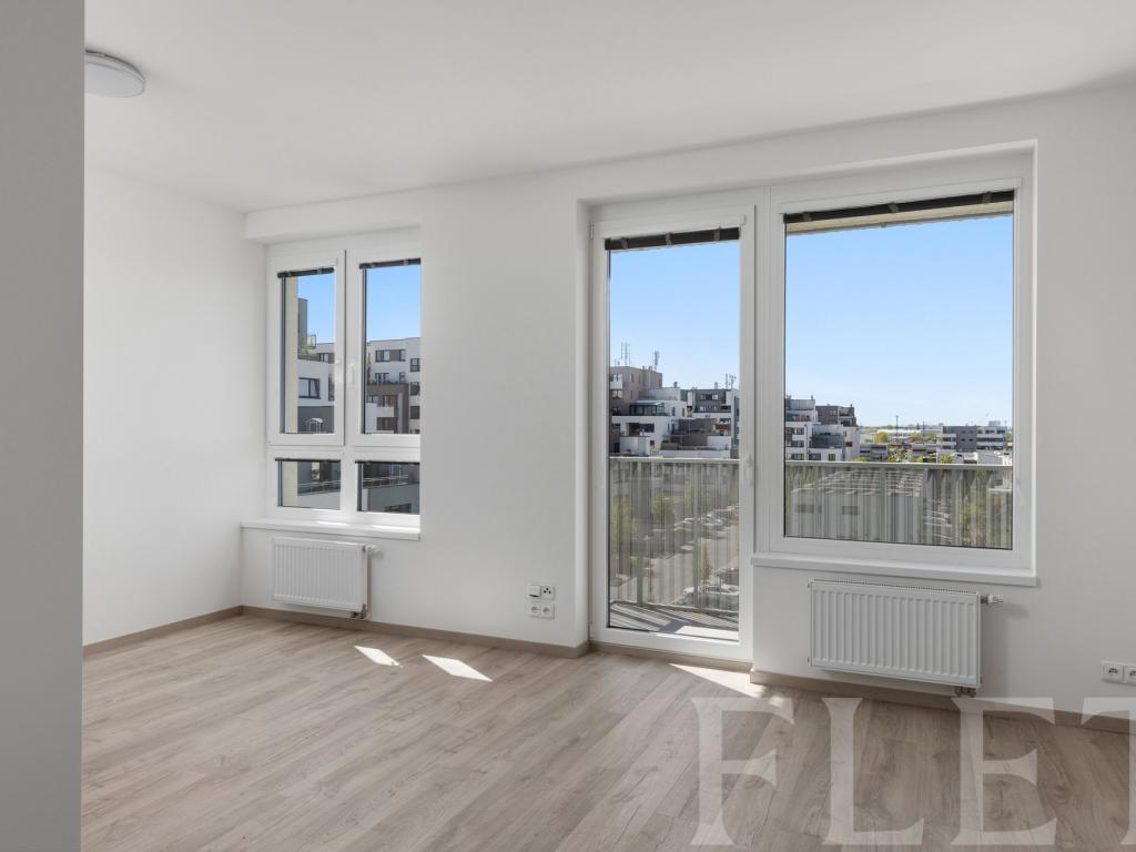 1-room apartment for rent · 33 m² · Praha — 651 €/mo