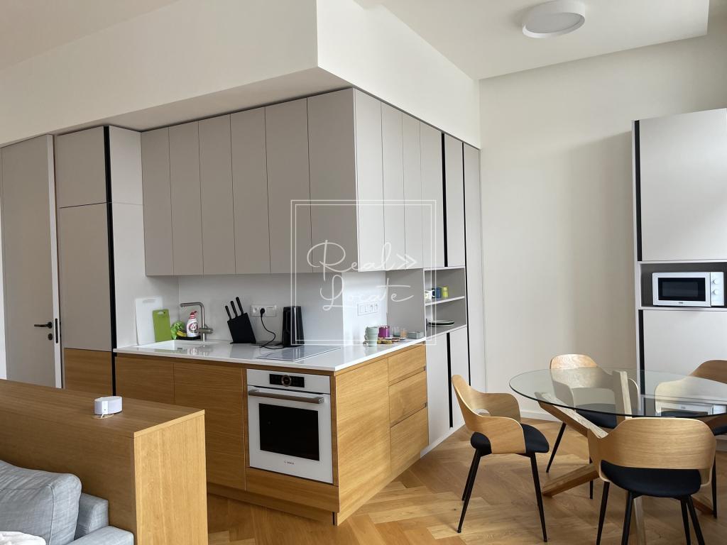 Pronájem bytu 2+kk 56 m2