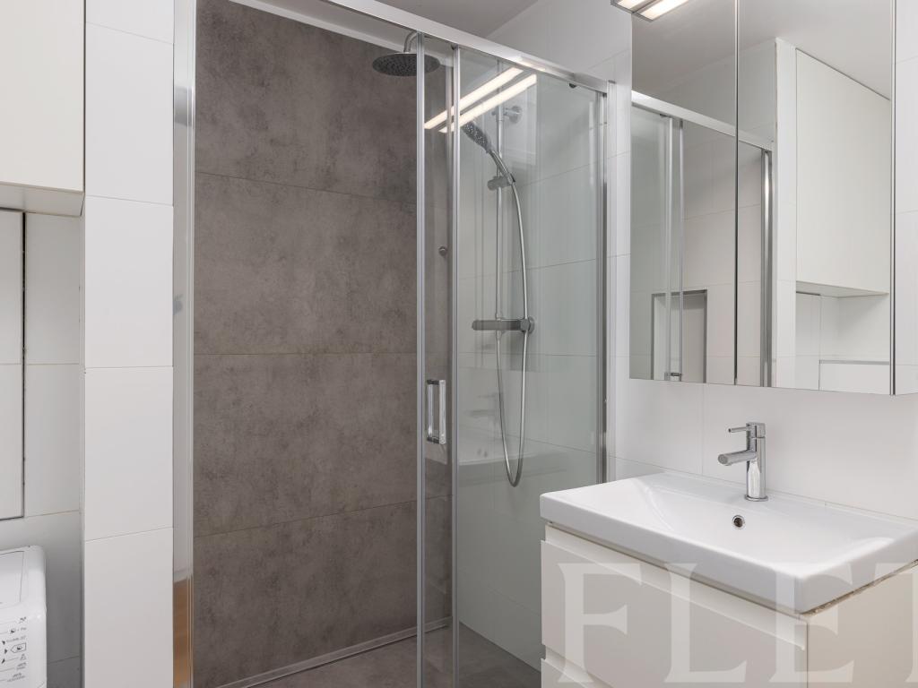 Pronájem bytu 2+kk 43 m2, Praha – náhled fotky 9