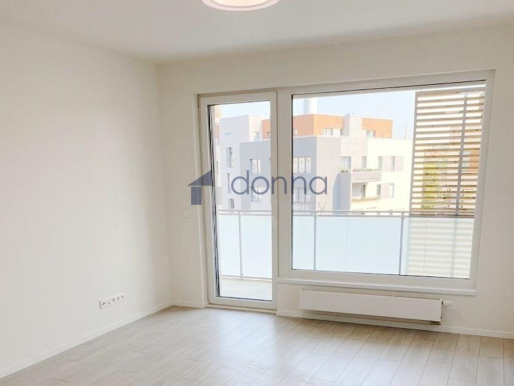Pronájem bytu 2+kk 56 m2, Praha – náhled fotky 2