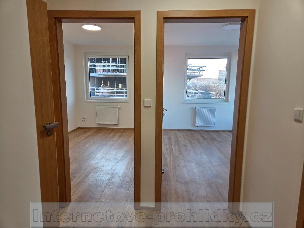 Pronájem bytu 2+kk 60 m2, Praha – náhled fotky 3