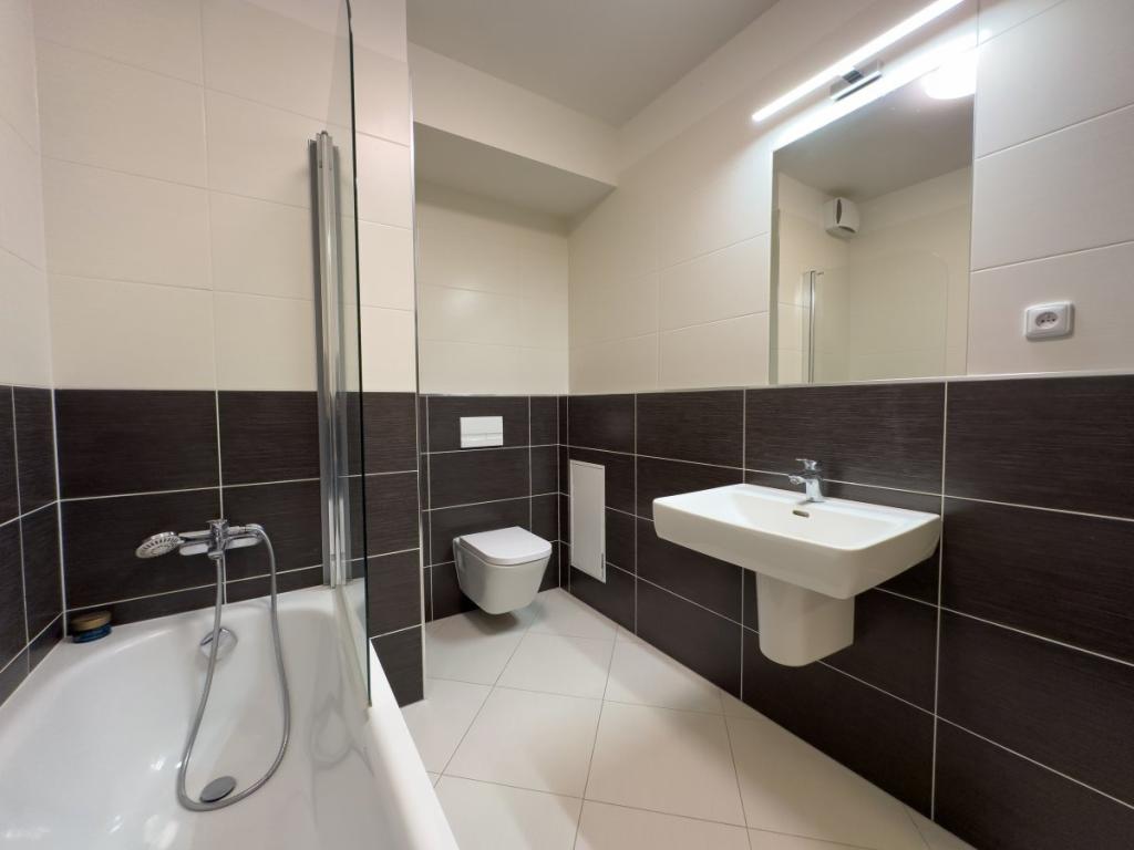Pronájem bytu 2+kk 54 m2, Praha – náhled fotky 4