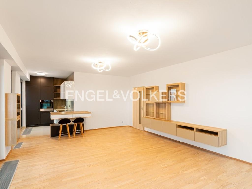 Pronájem bytu 2+kk 72 m2