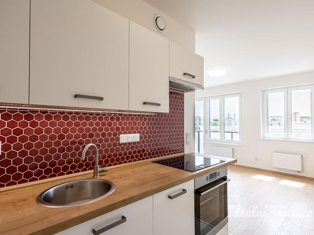 Pronájem bytu 2+kk 42 m2