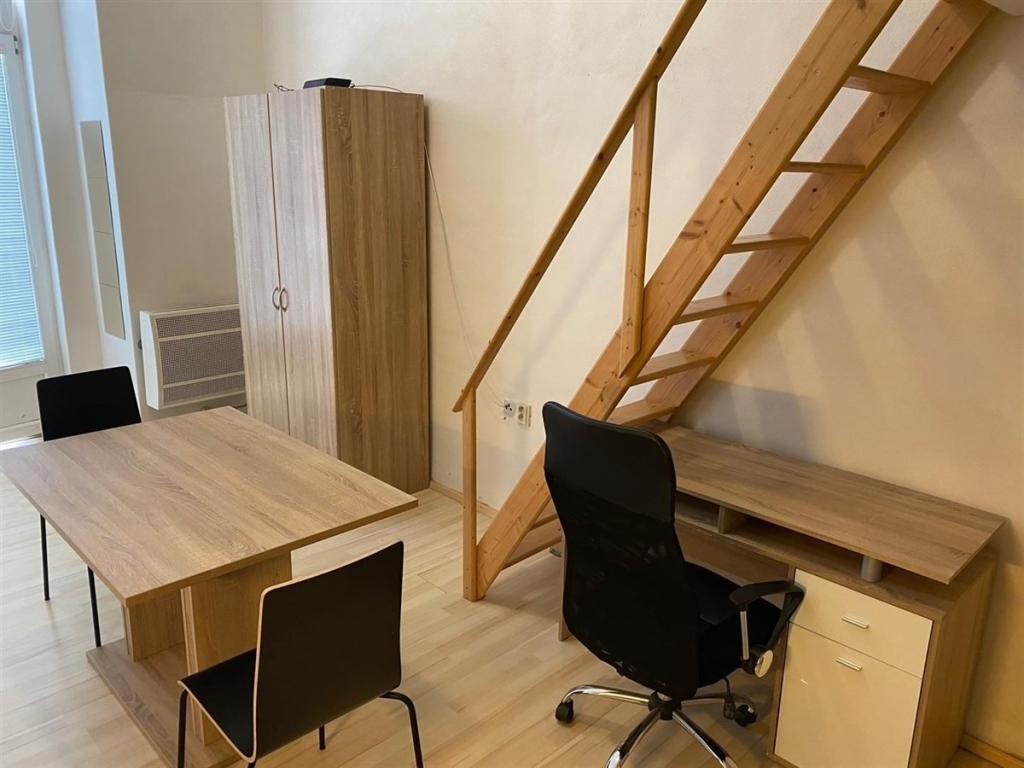 Pronájem bytu 1+kk 21 m2