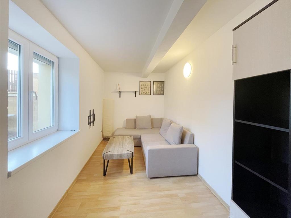 Pronájem bytu 2+1 42 m²