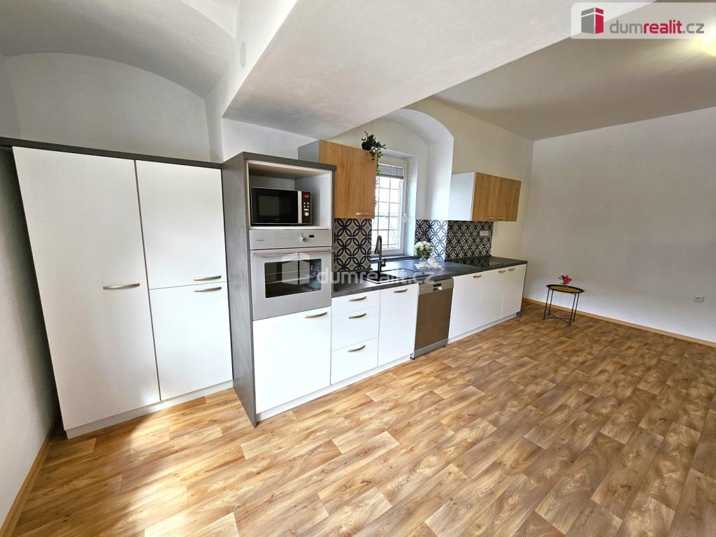 Pronájem bytu 3+kk 83 m2