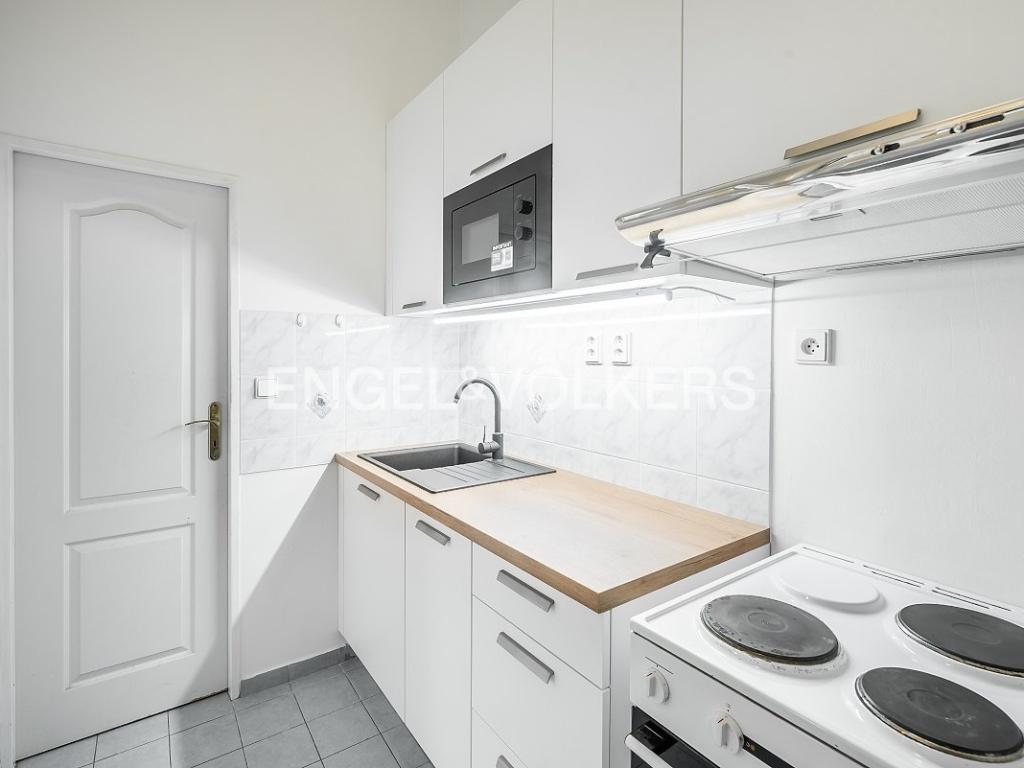 Pronájem bytu 1+1 30 m2