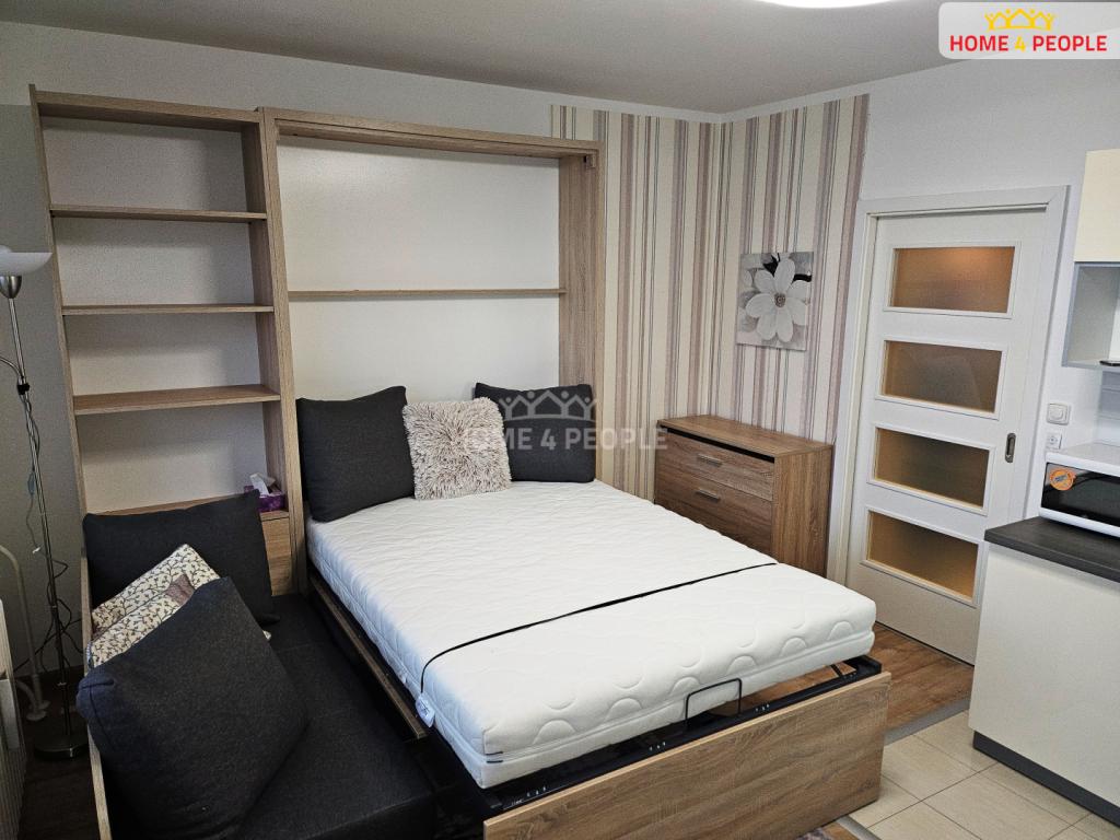 Pronájem bytu 1+kk 34 m2