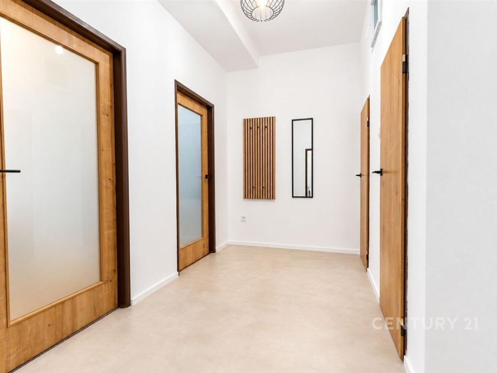 2+kk Apartment in Praha - View 4