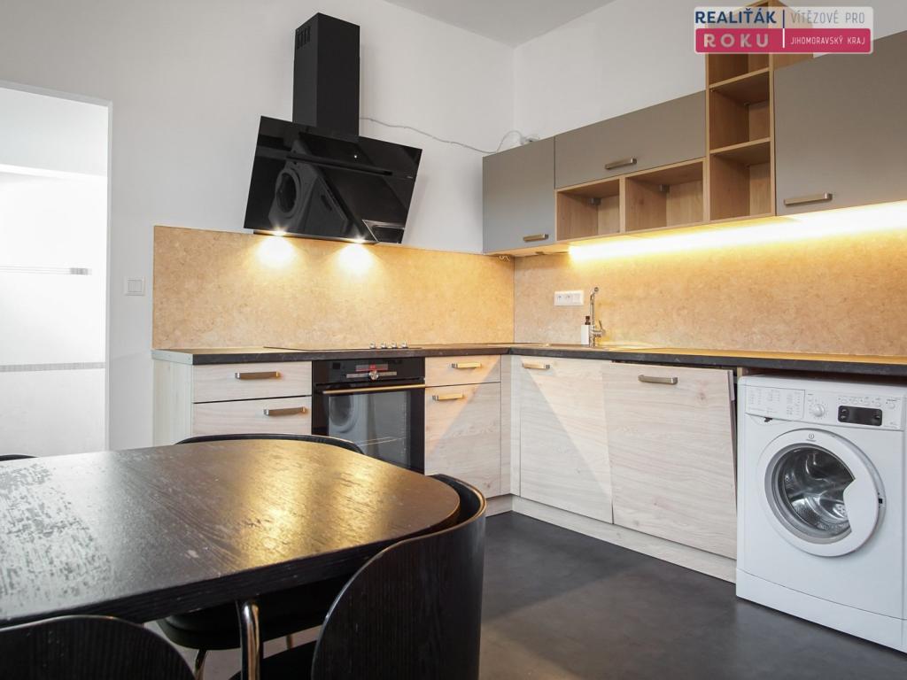 Pronájem bytu 2+kk 42 m2