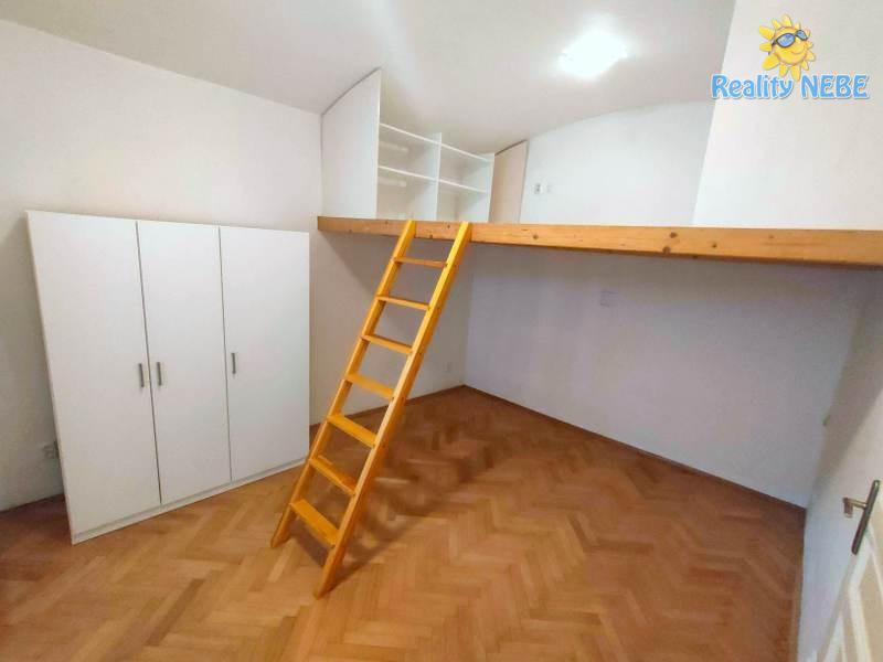 Pronájem bytu 2+kk 40 m2