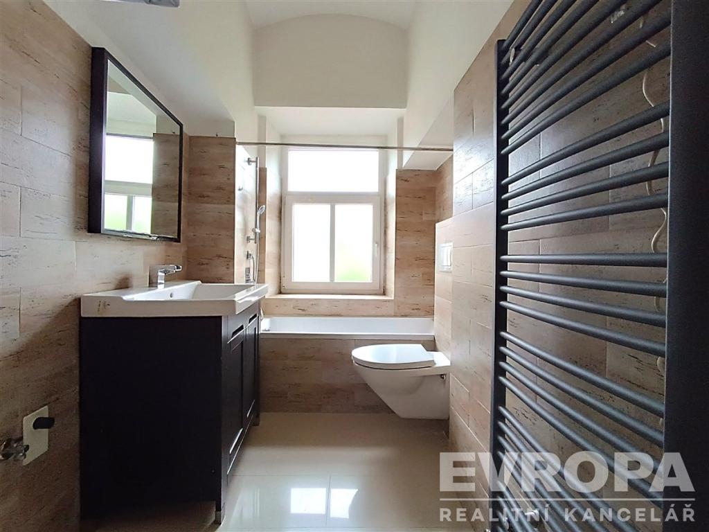 Pronájem bytu 2+kk 63 m2
