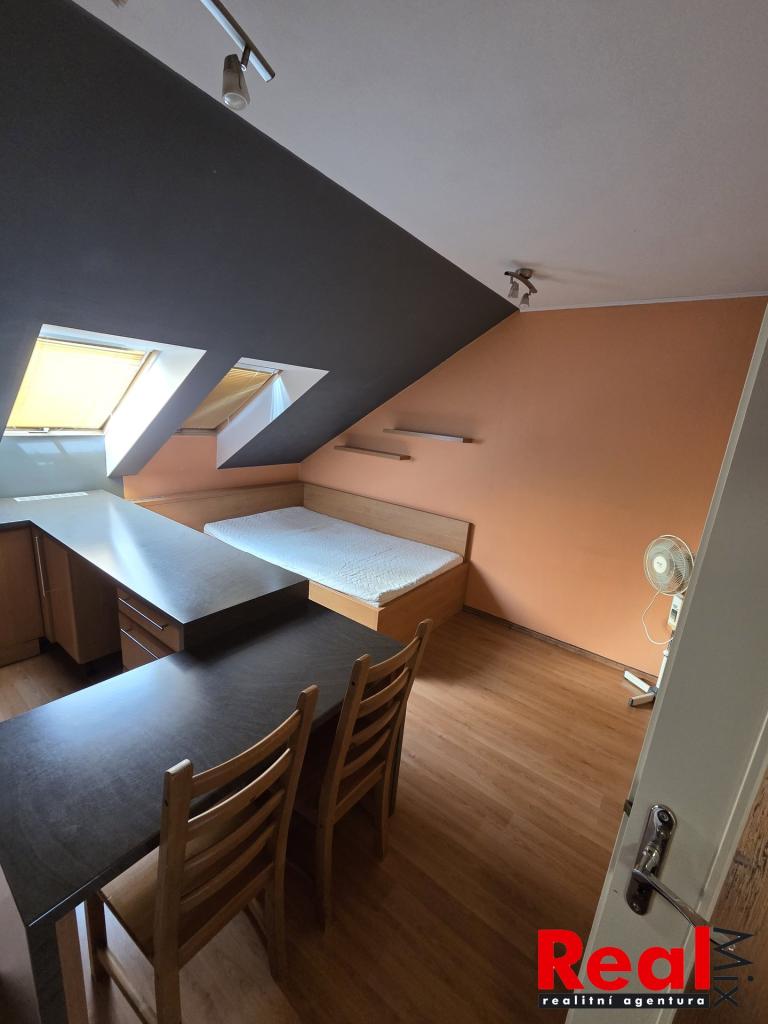 Pronájem bytu 2+kk 48 m2