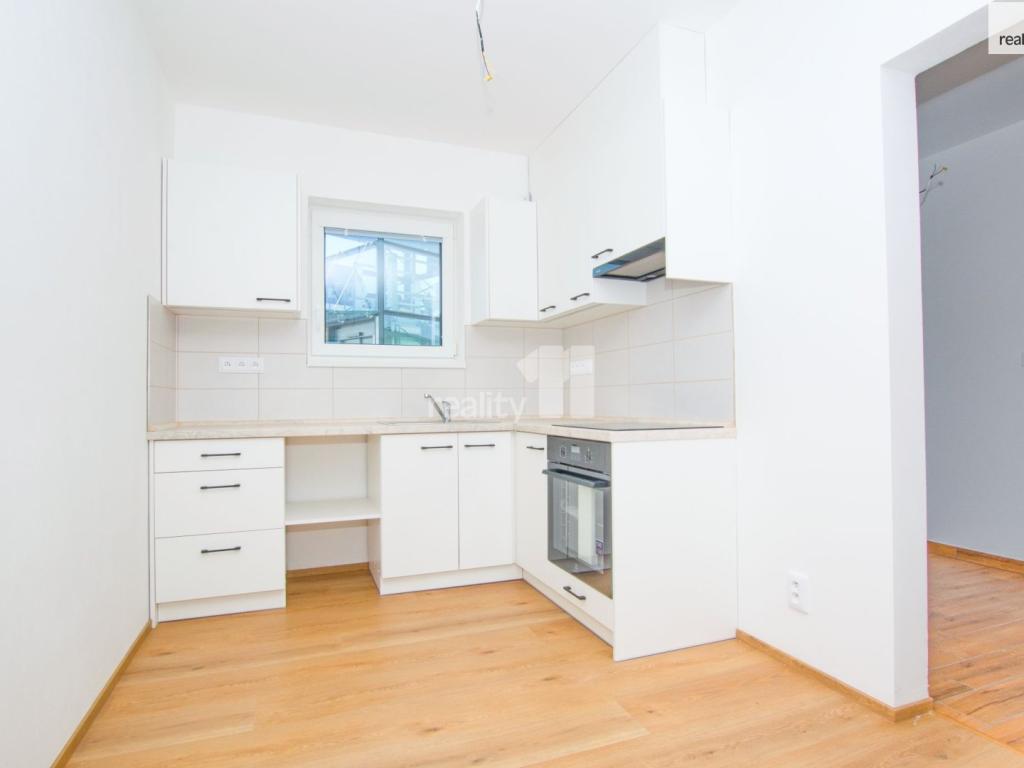 Pronájem bytu 2+kk 45 m² - Widok 3