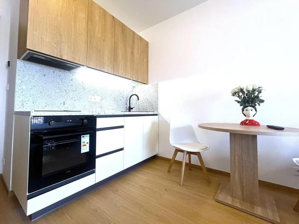 Pronájem bytu 1+kk 32 m2