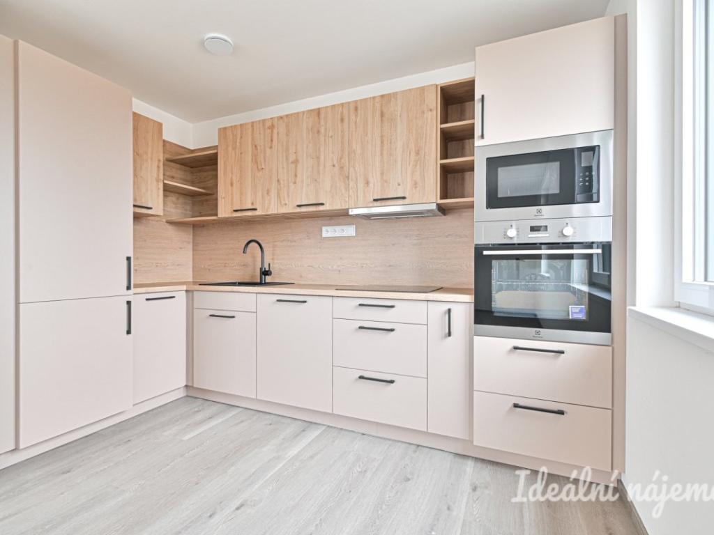 Pronájem bytu 2+kk 66 m2