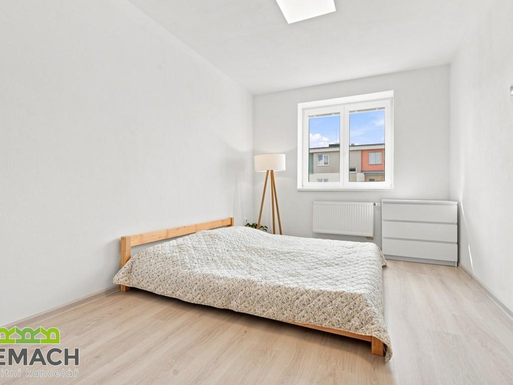 Pronájem bytu 2+kk 61 m2, Uherské Hradiště – náhled fotky 9