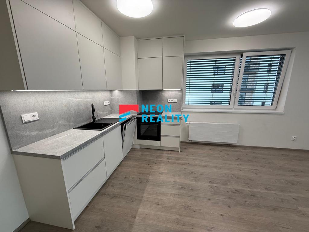 Pronájem 2+kk, Opava - Vančurova, 15000 Kč, 57 m2