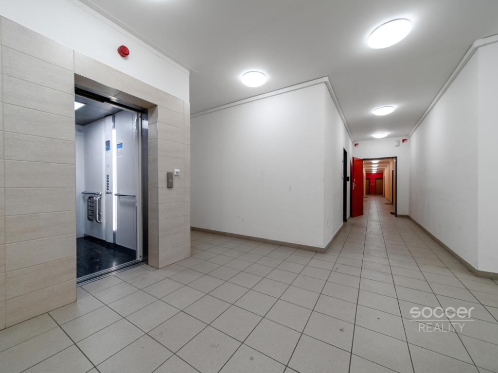 Prodej bytu 1+kk 32 m2, Praha – náhled fotky 14