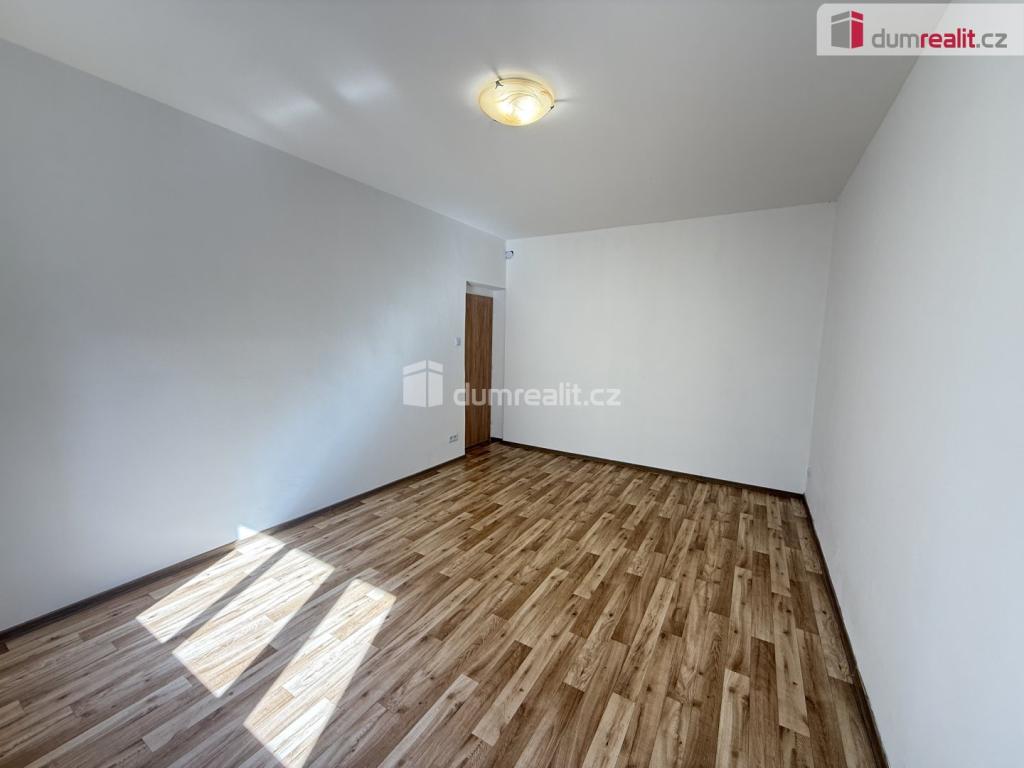 Prodej bytu 1+kk 29 m2, Kladno – náhled fotky 8