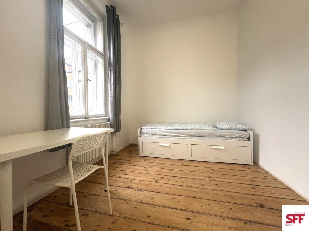 Pronájem bytu pokoj 15 m2