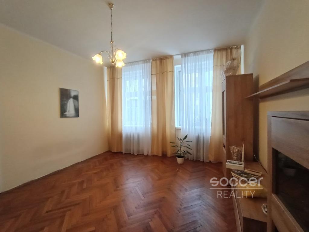 Pronájem bytu 2+1 55 m² – pohled 6