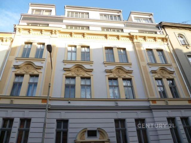 Pronájem bytu 1+1 57 m2