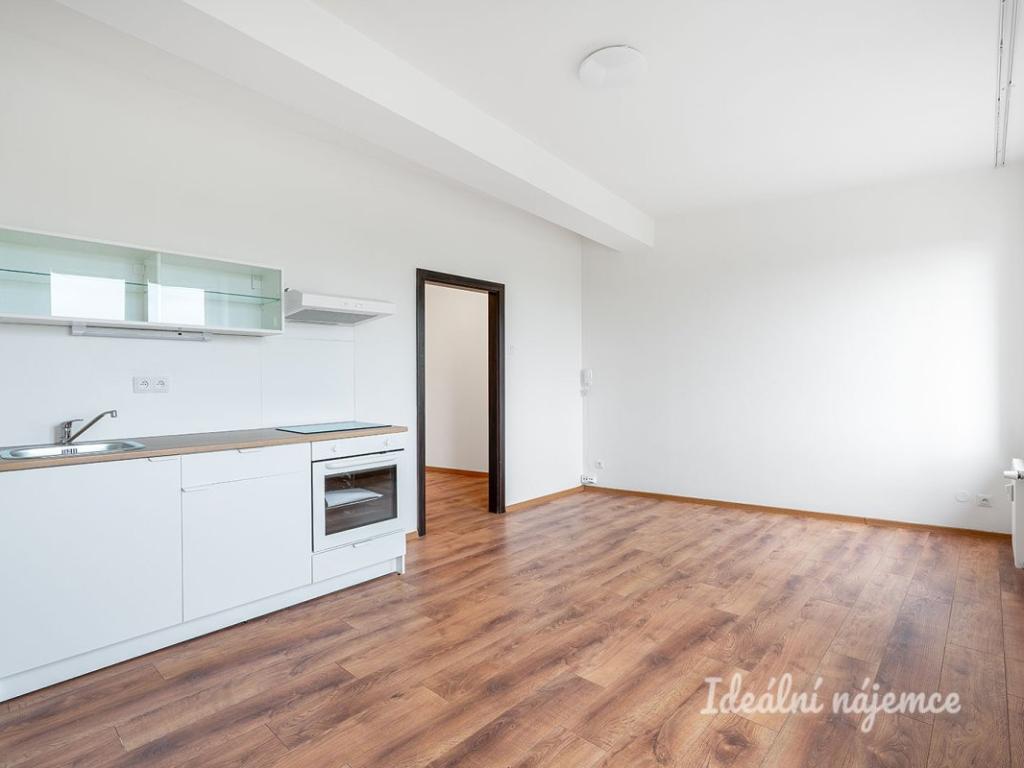 Pronájem bytu 1+kk 32 m2