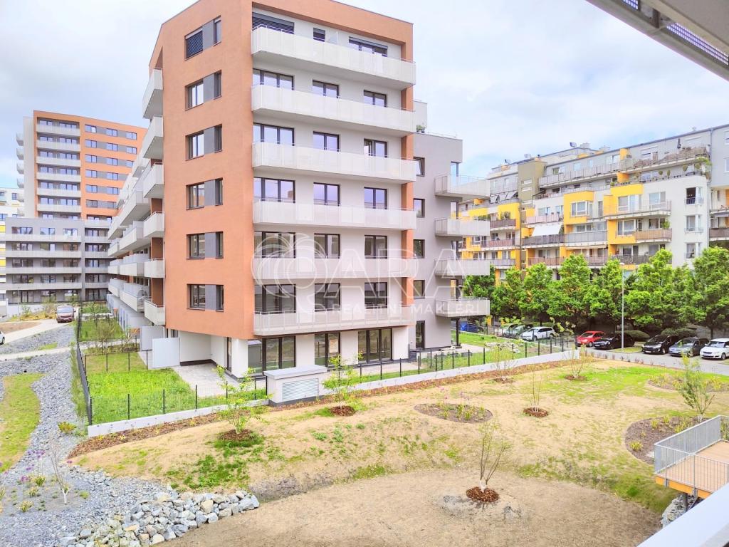 Prodej bytu 1+kk 32 m2, Praha – náhled fotky 13