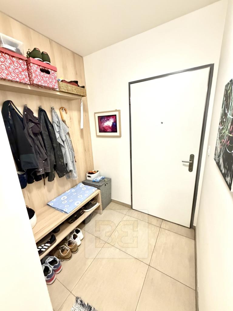 Prodej bytu 2+kk 72 m2, Praha – náhled fotky 12