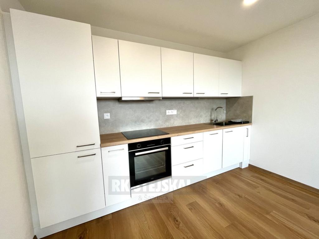 Pronájem bytu 2+kk 42 m2