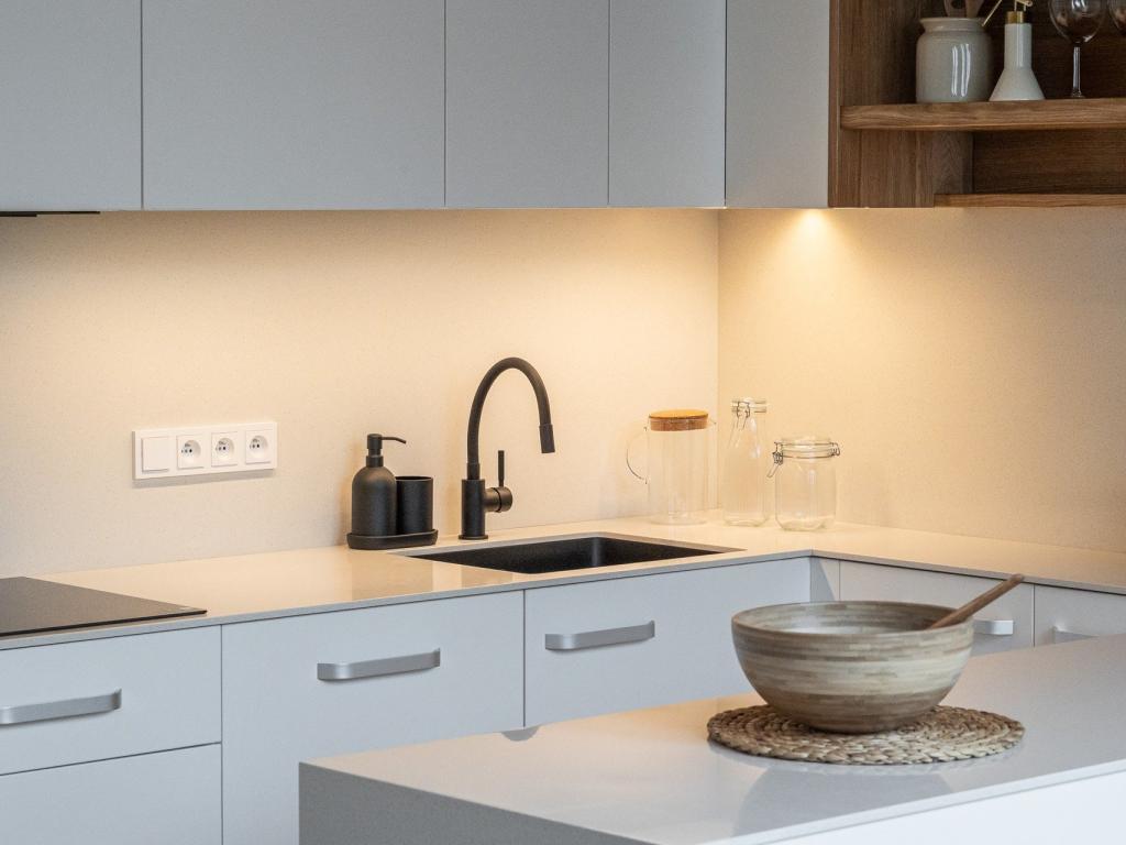 Pronájem bytu 4+kk 114 m2, Praha – náhled fotky 11