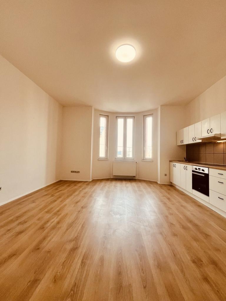Pronájem bytu 2+kk 52 m2