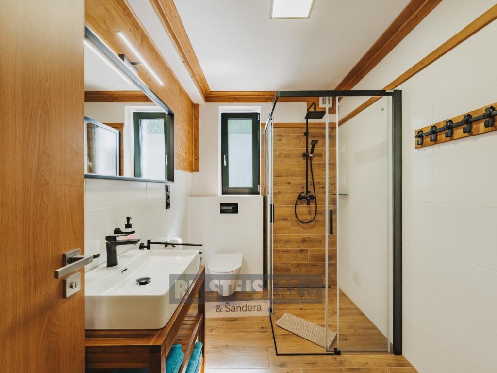 Pronájem bytu 1+kk 42 m2