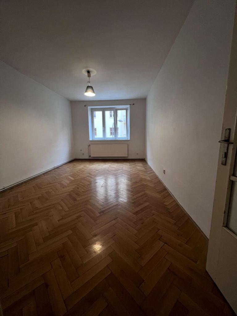 Listing 1