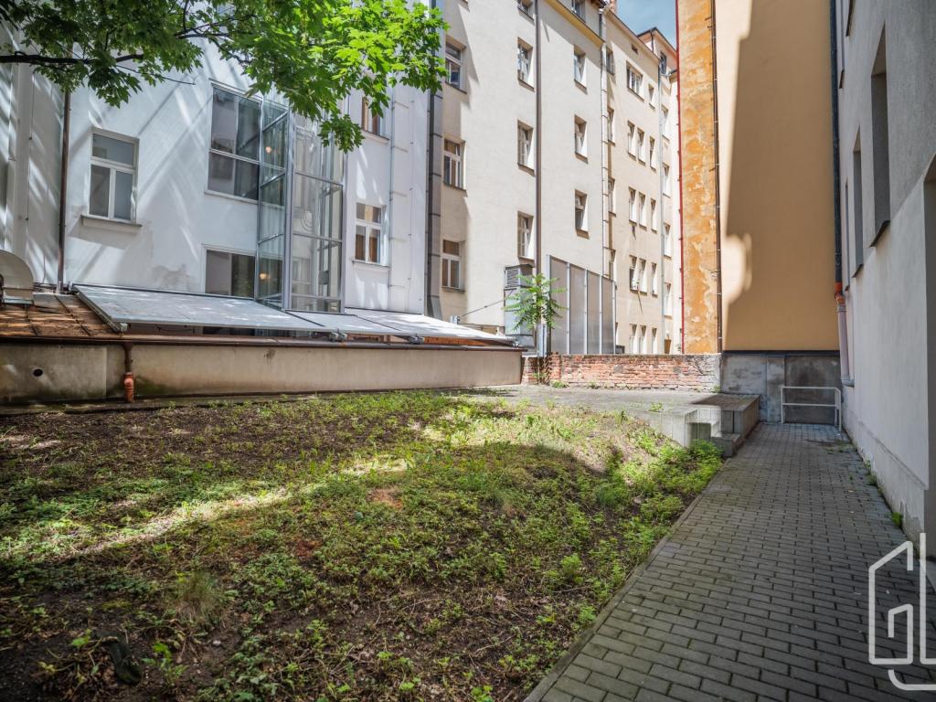 Prodej bytu 3+1 84 m2, Praha – náhled fotky 30