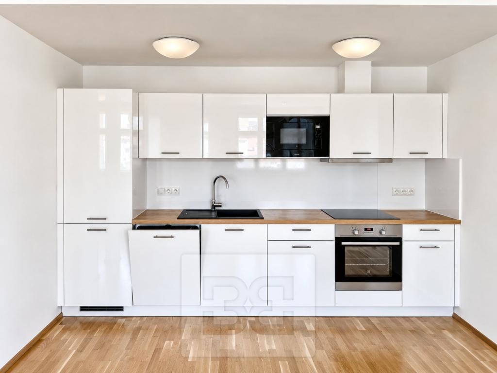 Pronájem bytu 2+kk 72 m2