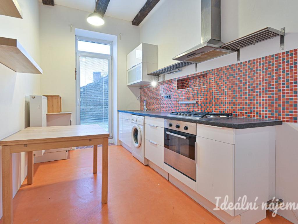 Pronájem bytu 1+1 38 m2