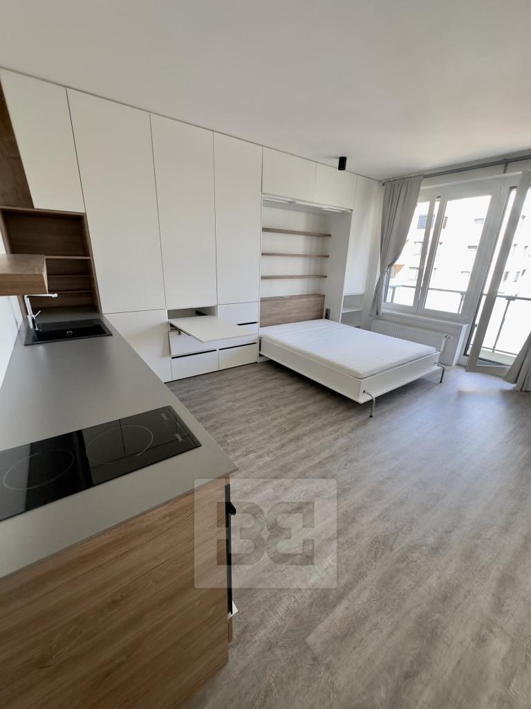 Pronájem bytu 1+kk 30 m2