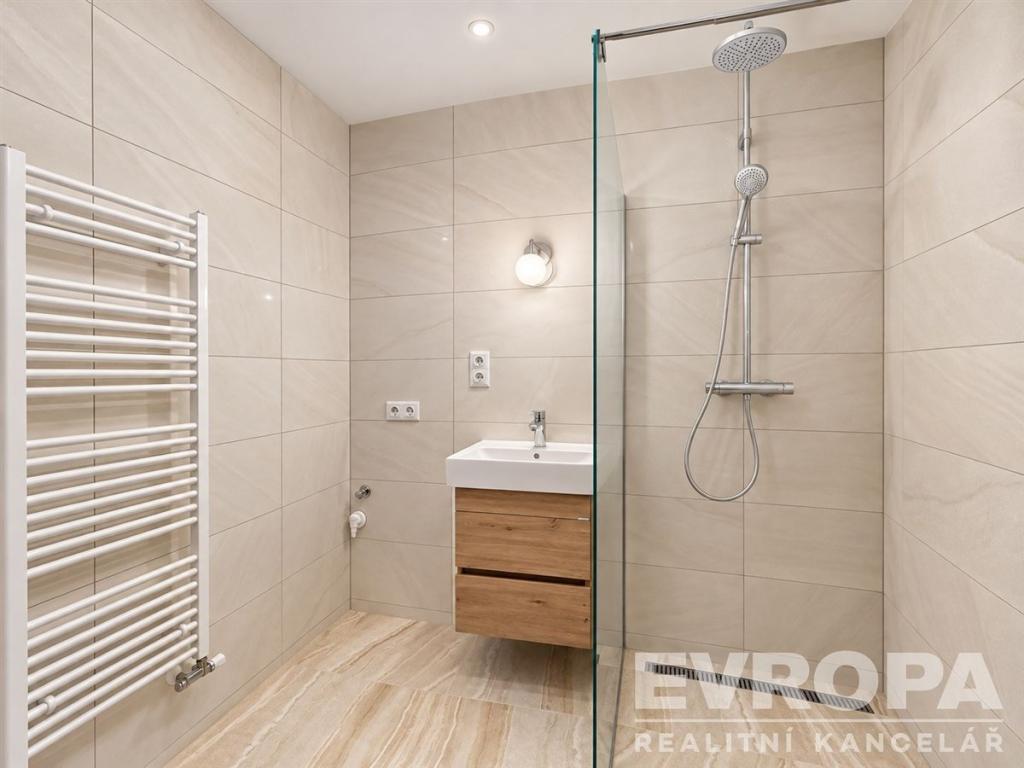 Pronájem bytu 1+kk 32 m2, Břeclav – náhled fotky 9