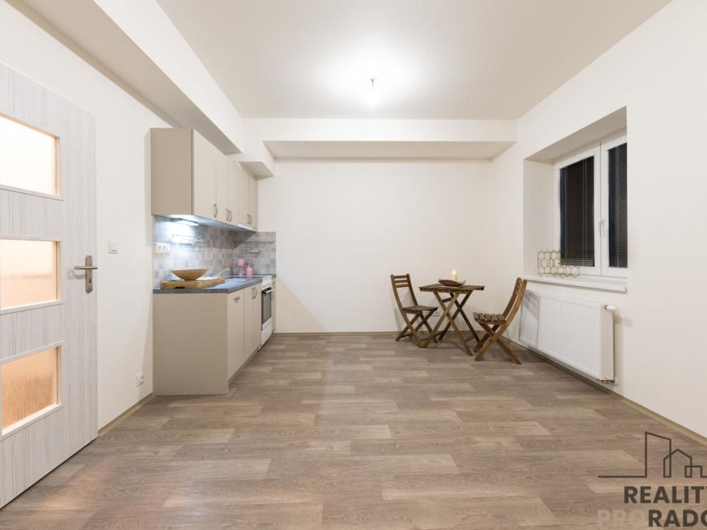 Pronájem bytu 1+kk 27 m2