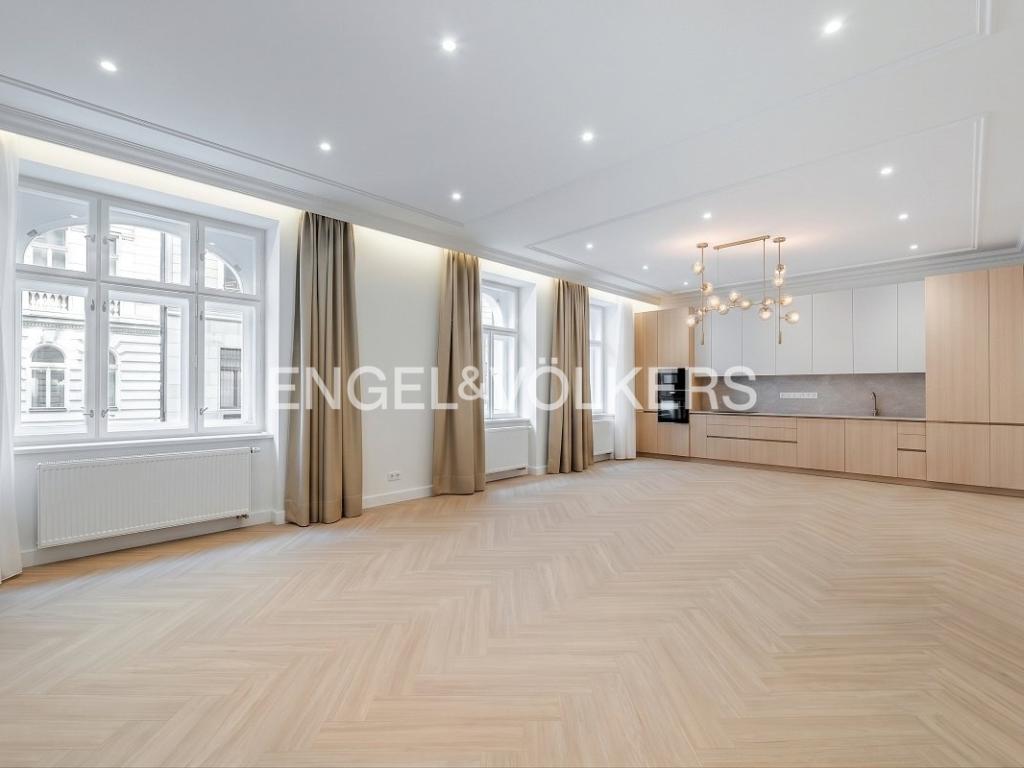 Pronájem bytu 3+kk 121 m2