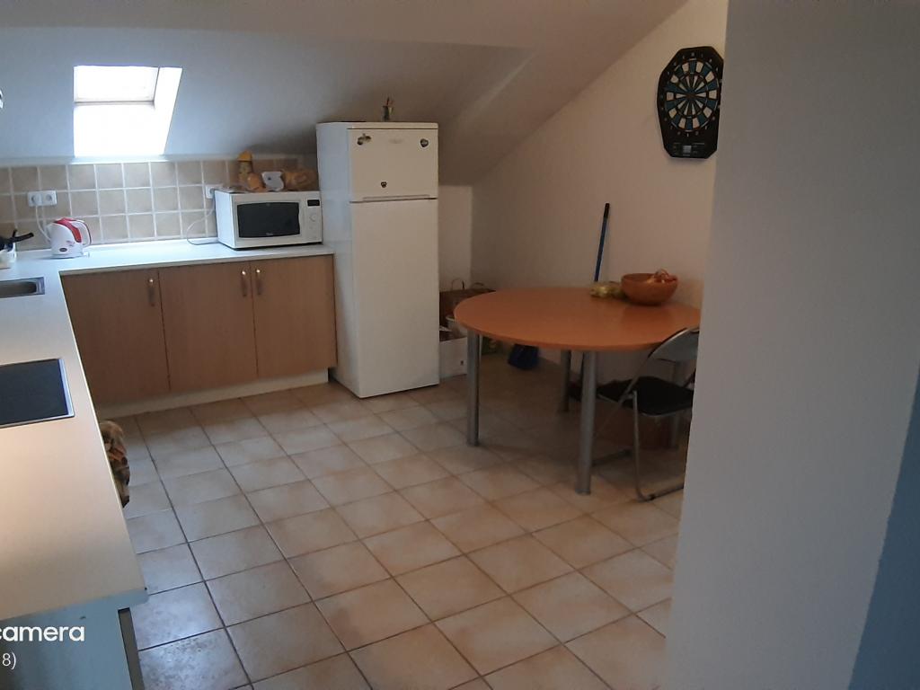 Spolubydleni bytu celý pokoj 100 m2