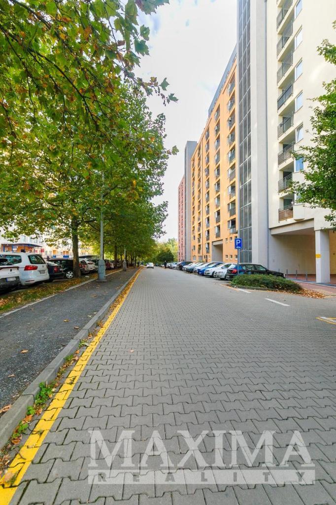 Pronájem bytu 1+kk 40 m2, Praha – náhled fotky 26