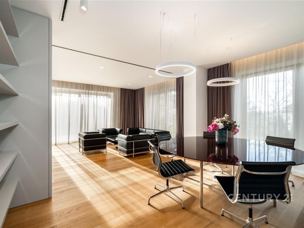 Pronájem bytu 3+kk 137 m2