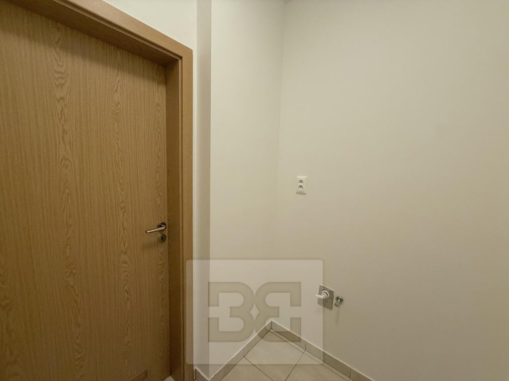 Pronájem bytu 2+kk 63 m2, Praha – náhled fotky 13